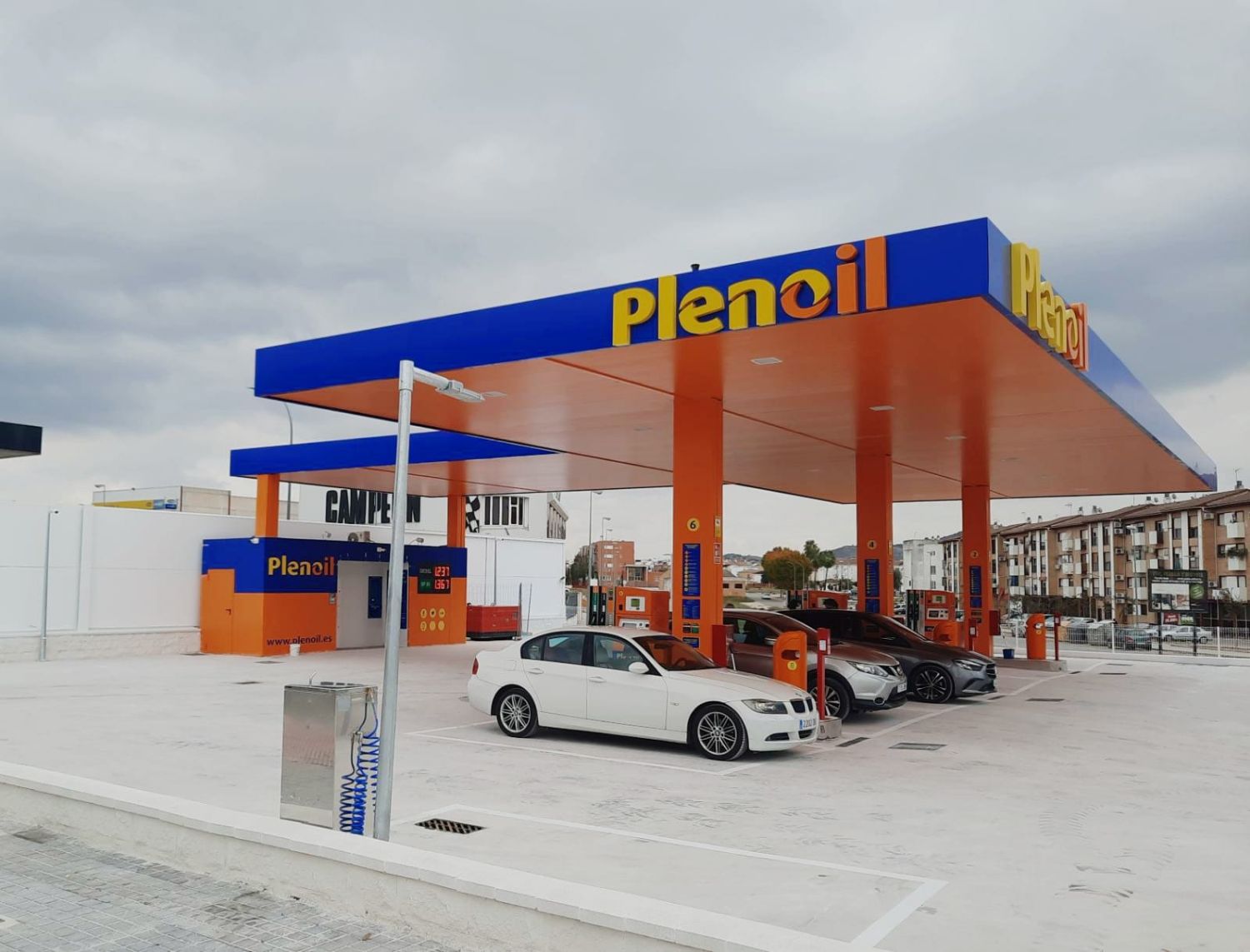 Plenoil ofrece combustible gratuito a los servicios de emergencia valencianos para apoyar las tareas de rescate por la DANA 