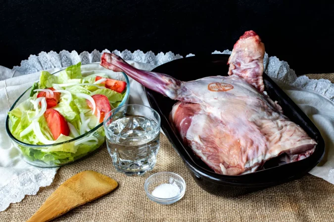 Delicioso Cordero Asado como el que te comerias en Casa Cándido 1 Merca2.es ingredientes para hacer el lechazo asado Merca2.es