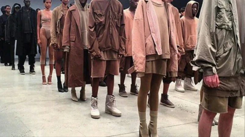 Gracias a Stradivarius ya puedes lucir las botas más polémicas del momento 3 Merca2.es la moda de ir desarreglado body image 1444132117 Merca2.es