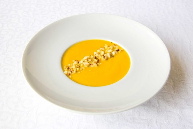 presentacion principal de la crema de calabaza con avellanas Merca2.es
