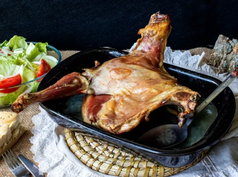 presentacion-principal-del-lechazo-asado