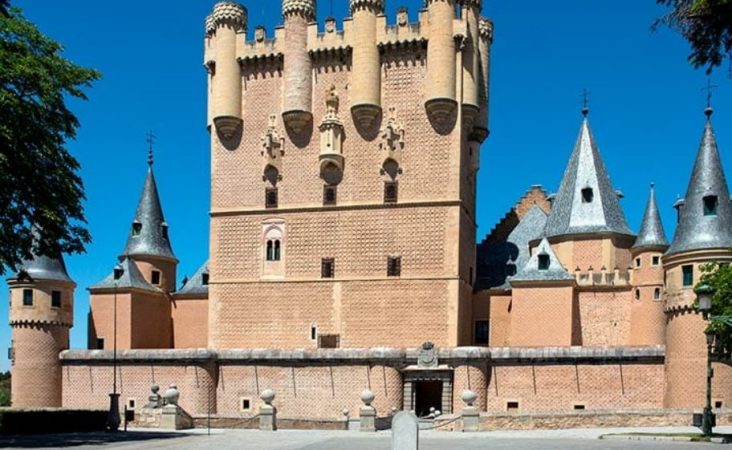 screenshot www.hola .com 2023.10.06 14 05 57 Merca2.es