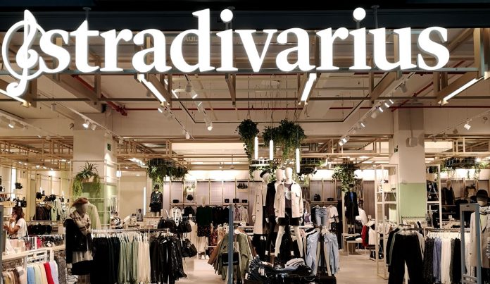 stradi abrigos de plumas stradivarius
