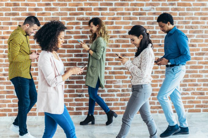 tech neck header Merca2.es