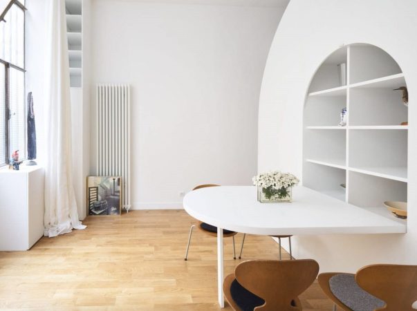 Soluciones prácticas: muebles que se pliegan y apilan para maximizar espacio haciendo que tu casa se vea más grande