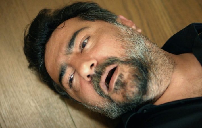 Akif en una escena de Hermanos