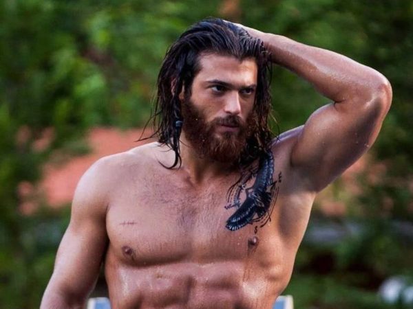Can Yaman, más guapo que nunca, en su nueva serie turca que puedes disfrutar en Atresplayer 6 Merca2.es Can Yaman