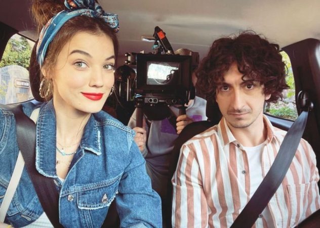 ‘Secretos de familia’ recupera a uno de sus personajes más aclamados 31 Merca2.es Ceylin y Engin en el rodaje