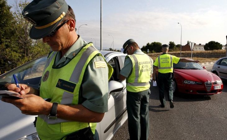 No subestimes las reglas de la DGT en las carreteras