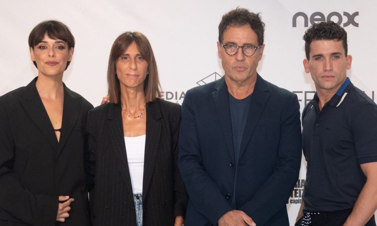 Daniel Écija y el equipo de la serie