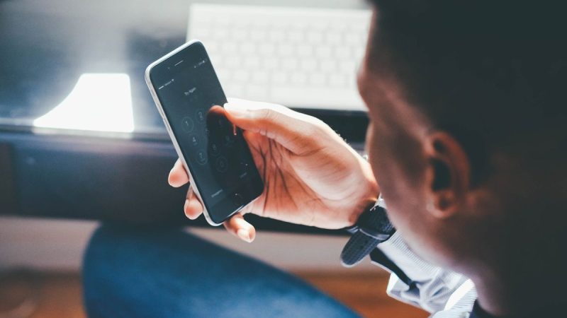 Las causas que hacen que los altavoces del iPhone se ensucien