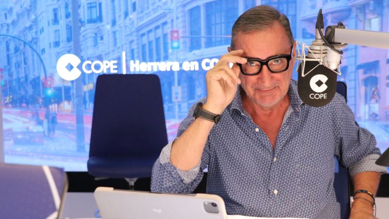 Herrera y Cebrián marcan agenda mientras arden las televisiones de Italia y Australia 1 Merca2.es Herrera