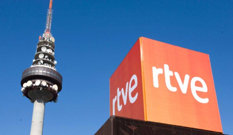 Telecinco cae a su peor mes de marzo histórico, La 1 pierde fuerza y Antena 3 lidera a la baja 2 Merca2.es RTVE