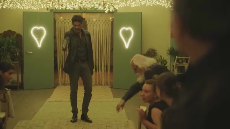 Romero irrumpe en la boda