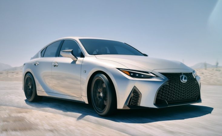 El Lexus parece ser una elección inteligente