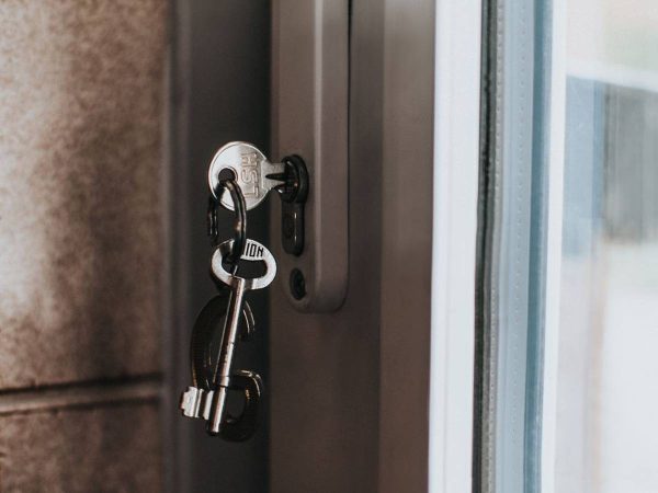 La seguridad comienza en la puerta de tu casa