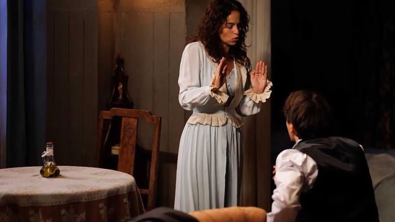 Trini y Miguel en su casa