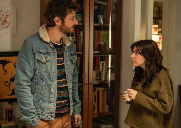 Esta serie comedia española de Netflix, renueva por una tercera temporada sin haber emitido aún la segunda 81 Merca2.es Una secuencia de Machos Alfa