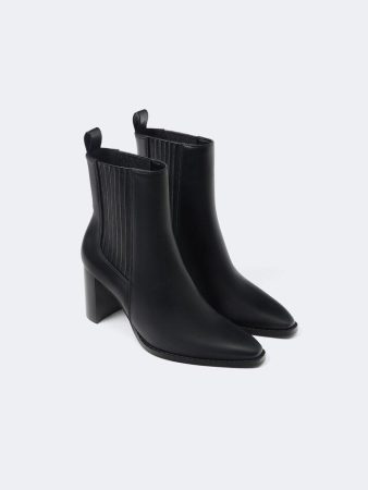 Aquí te presentamos los botines de Lefties que combinan con cualquier look de maravilla 1 Merca2.es botin lefties f59922b4 231101113239 713x950 Merca2.es