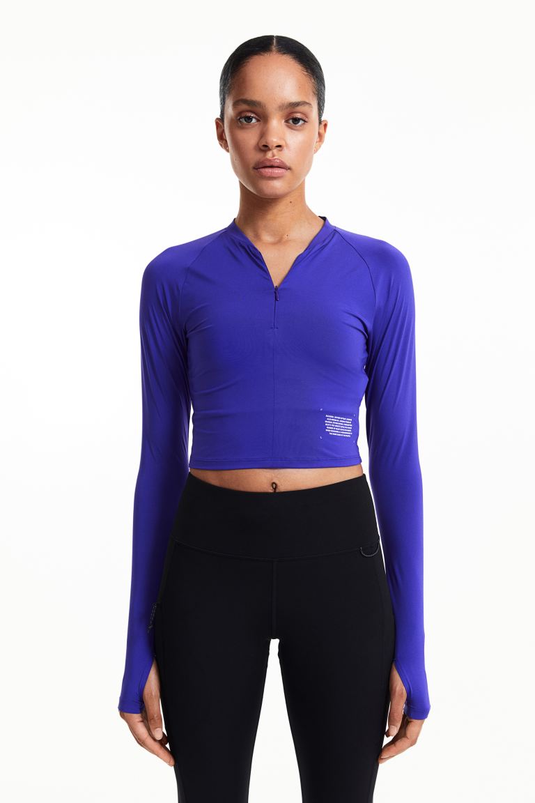 H&M tiene el top deportivo que absorbe el sudor y te mantiene fresca durante el ejercicio