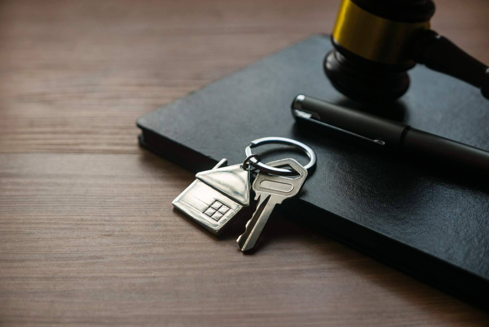 Cómo comprar pisos baratos con los precios en alza