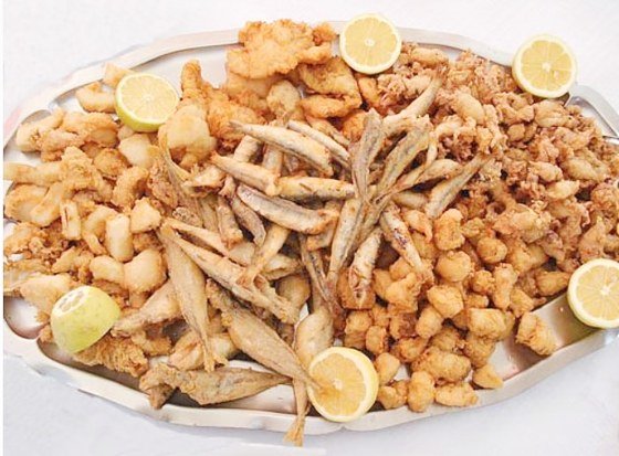 Estas son las claves para preparar una fritura andaluza de 'pescaíto' perfecta 2 Merca2.es pescaito frito 01 Merca2.es