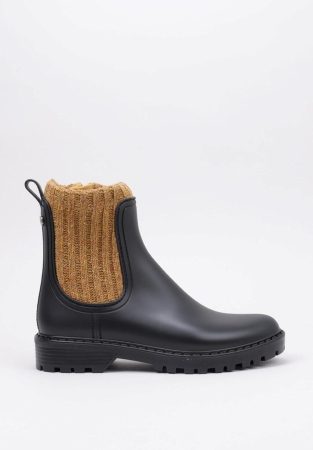 Decathlon arrasará con estas elegantes botas de agua perfectas para este invierno lluvioso 2 Merca2.es 1024 2000 3 Merca2.es