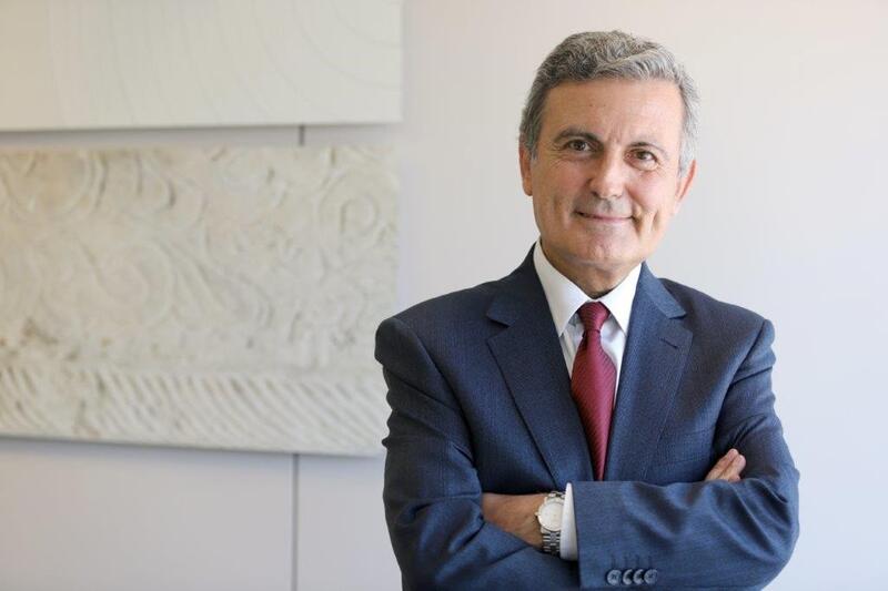 Pedro Saura asume la presidencia de Correos con el reto de revertir pérdidas y asegurar el servicio público