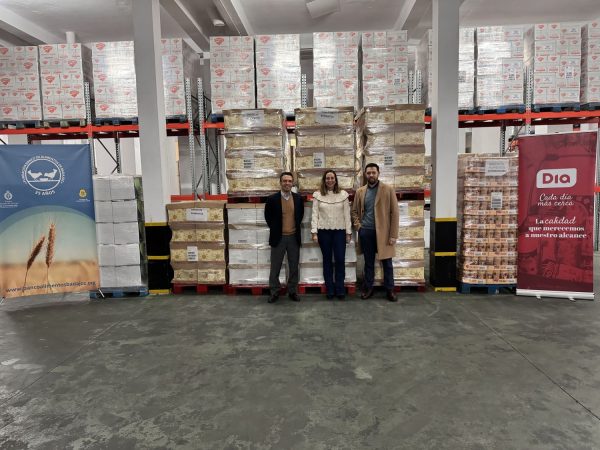 Dia recauda más de 15.000 kg de alimentos para los Bancos de Alimentos de Extremadura 1 Merca2.es Banco de Alimentos de Badajoz Merca2.es