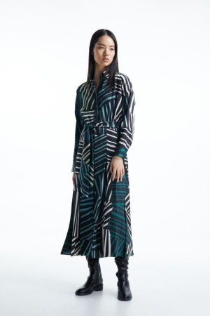 Sfera tiene esta colección de 10 vestidos muy favorecedores para mujeres elegantes 30 Merca2.es Camisero estampado