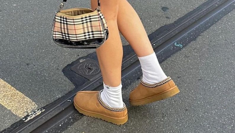 Aldi tiene los zuecos calentitos y acolchados tipo UGG por menos de 6€ 37 Merca2 Con calcetines