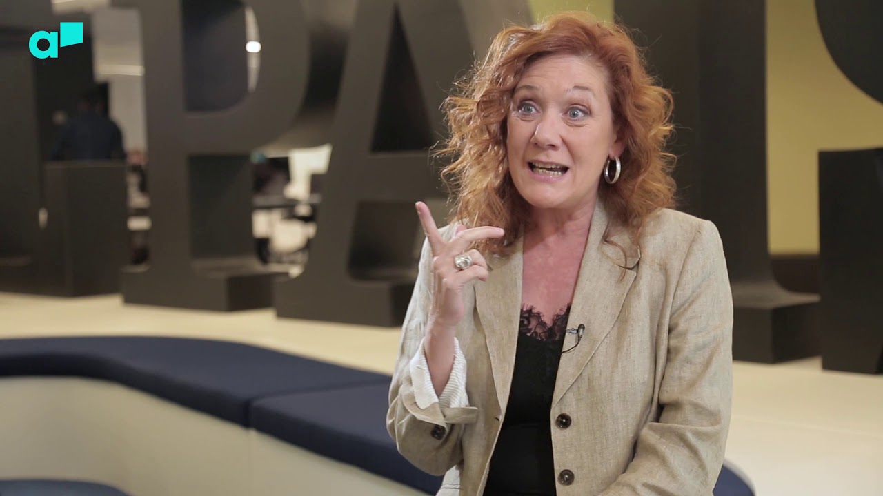 Voz por la igualdad: La trayectoria periodística y literaria de Cristina Fallarás 4 Merca2.es SU IMPACTO EN LA FORMACIÓN DE NUEVOS TALENTOS