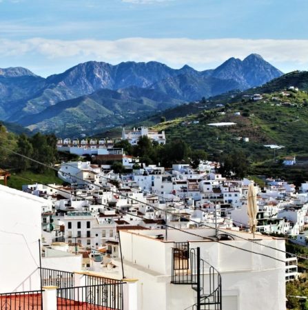 El pueblo con mejor clima de toda Europa está en España, entra y averigua cuál es 36 Merca2.es España tiene de todo, en términos de clima