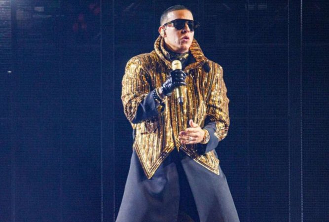 Hizo su anuncio después de afirmar que ya era libre