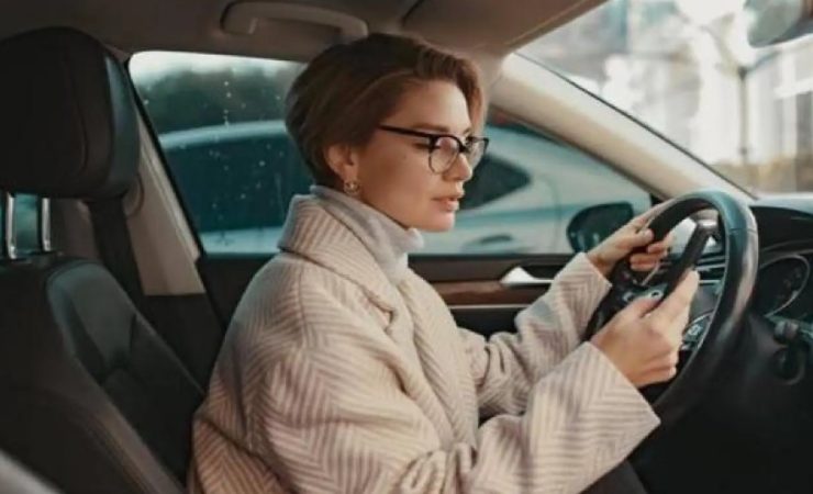 Estas son las multas que te puede poner la DGT por no llevar las gafas puestas cuando estas obligado a ello 8 Merca2.es