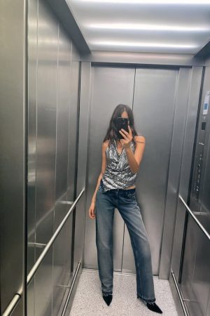 Experimenta la comodidad y estilo con los Jeans Z1975 Rectos de Tiro Bajo de Zara