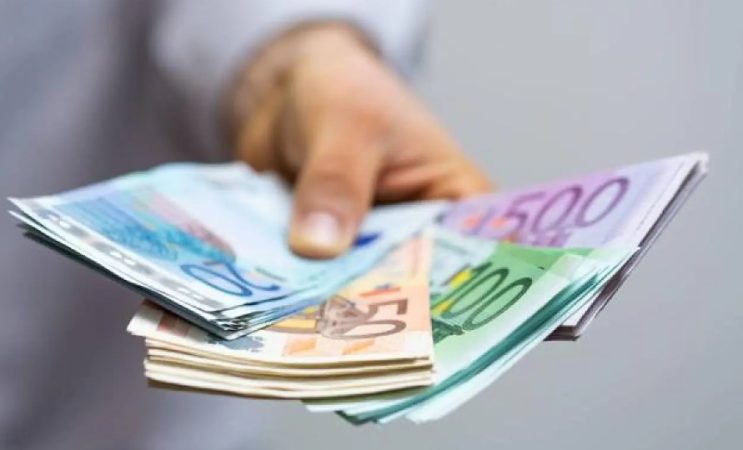 No pierdas de vista tu matrícula: una multa de 200 euros está en juego