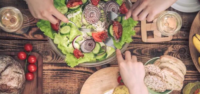 Lo mejor es cenar antes de las 8