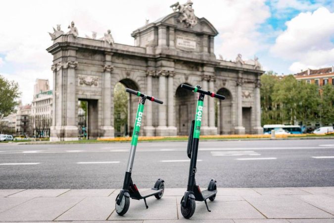 Madrid se está forrando con estas multas de tráfico 9 Merca2 Madrid está ajustando las ordenanzas municipales, lo que implica más multas de tráfico