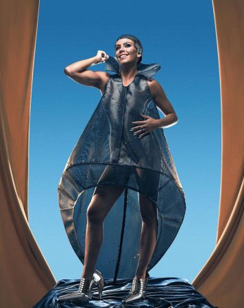 Mientras esperamos al vestuario de este Fin de Ano de Cristina Pedroche repasamos sus anteriores looks 5 Merca2.es