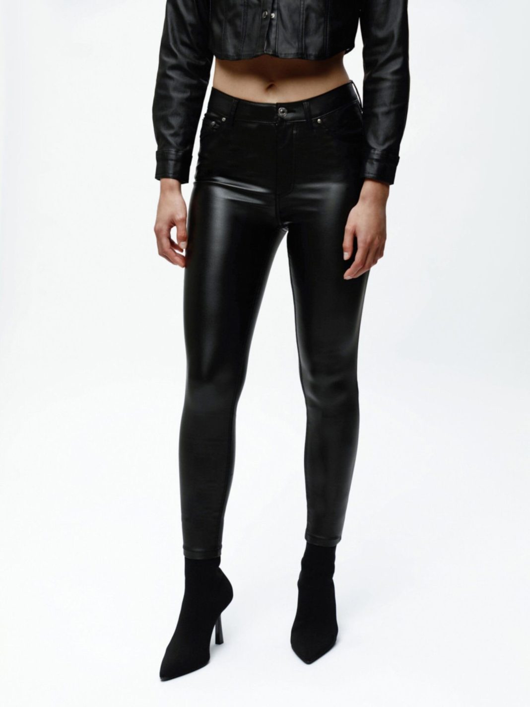 Pantalón skinny de efecto encerado