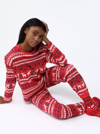 Los pijamas navideños más bonitos del mercado están aquí 83 Merca2.es Pijama familiar navideño