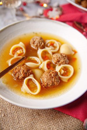 Receta albondigas vegetales seitan sopa Navidad scaled 1 Merca2.es