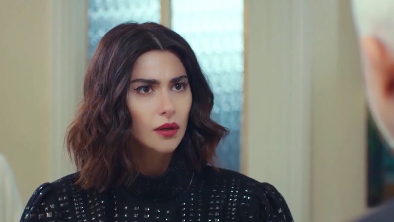 Sahika contra las cuerdas