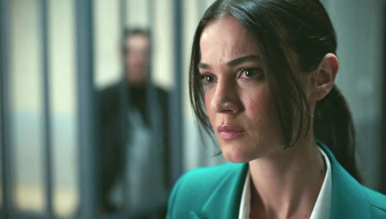 'Secretos de familia': nada es lo que parece en un final apoteósico que te dejará con la boca abierta 22 Merca2.es Secretos de familia Ceylin en la carcel Merca2.es