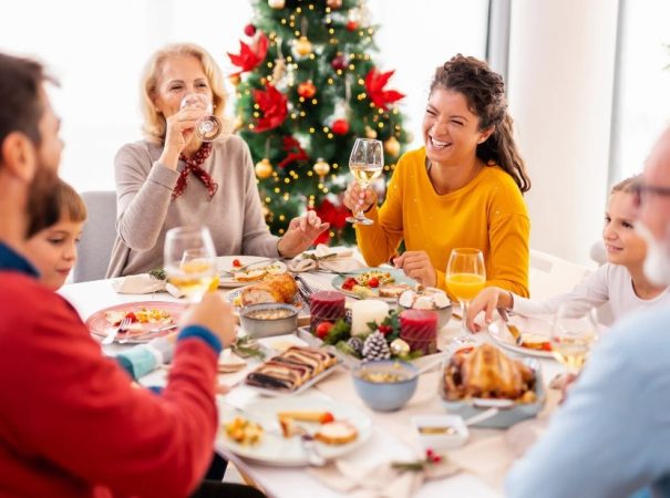 Segun un estudio estos son los temas que mas se evitan en las cenas familiares en Navidad 11 Merca2.es