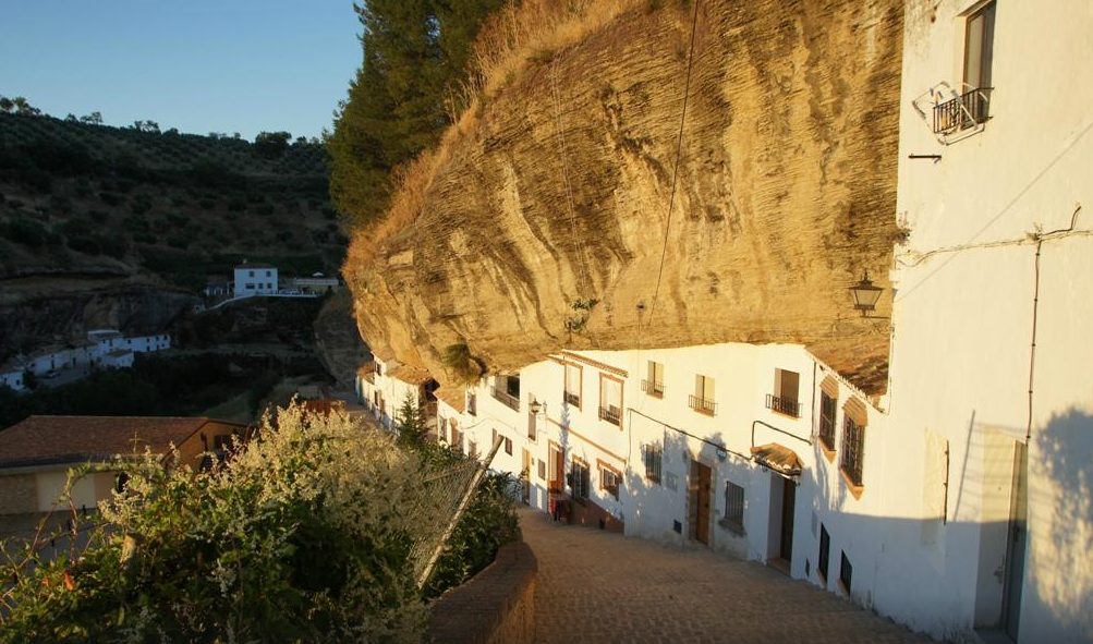 LA DIMENSIÓN HUMANA DE SETENIL