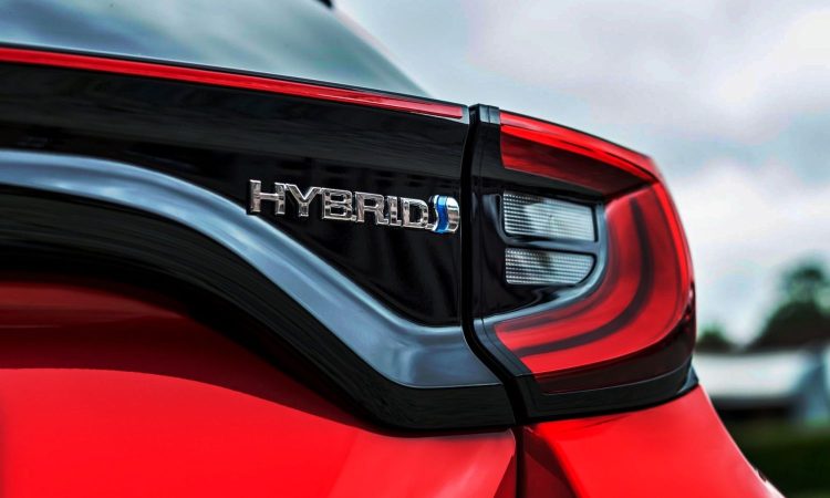 Si estás pensando en comprar un coche híbrido o eléctrico este informe de la OCU te explica el precio de sus seguros 59 Merca2.es La OCU te informa sobre la notable diferencia de las primas de los seguros de los coches híbridos