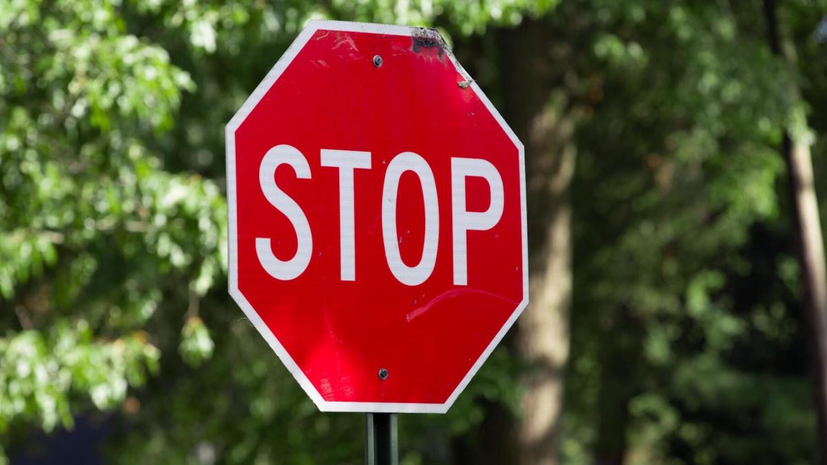 DGT: si lees este artículo, se te van a quitar las ganas de saltarte un stop