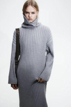 H&M tiene el vestido rojo elegante de punto que ya tiene hasta la mismísima Ana Obregón 95 Merca2 Vestido de cuello alto en punto de canalé